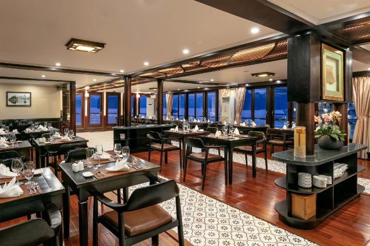 Du Thuyền Pelican Classic Hạ Long 